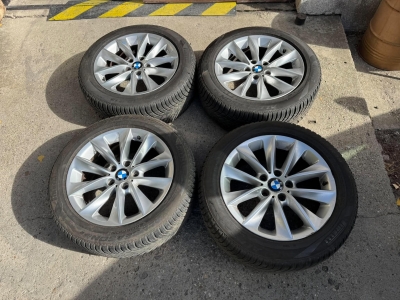 Gy&aacute;ri BMW X3 F25 18" alufelni szett Pirelli n&eacute;gy&eacute;vszakos gumikkal