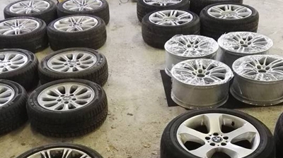 elad&oacute; BMW alufelnik